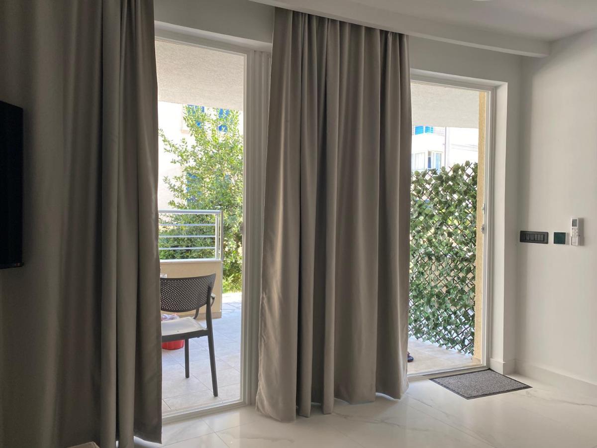 Daire Deluxe Pool 4 *